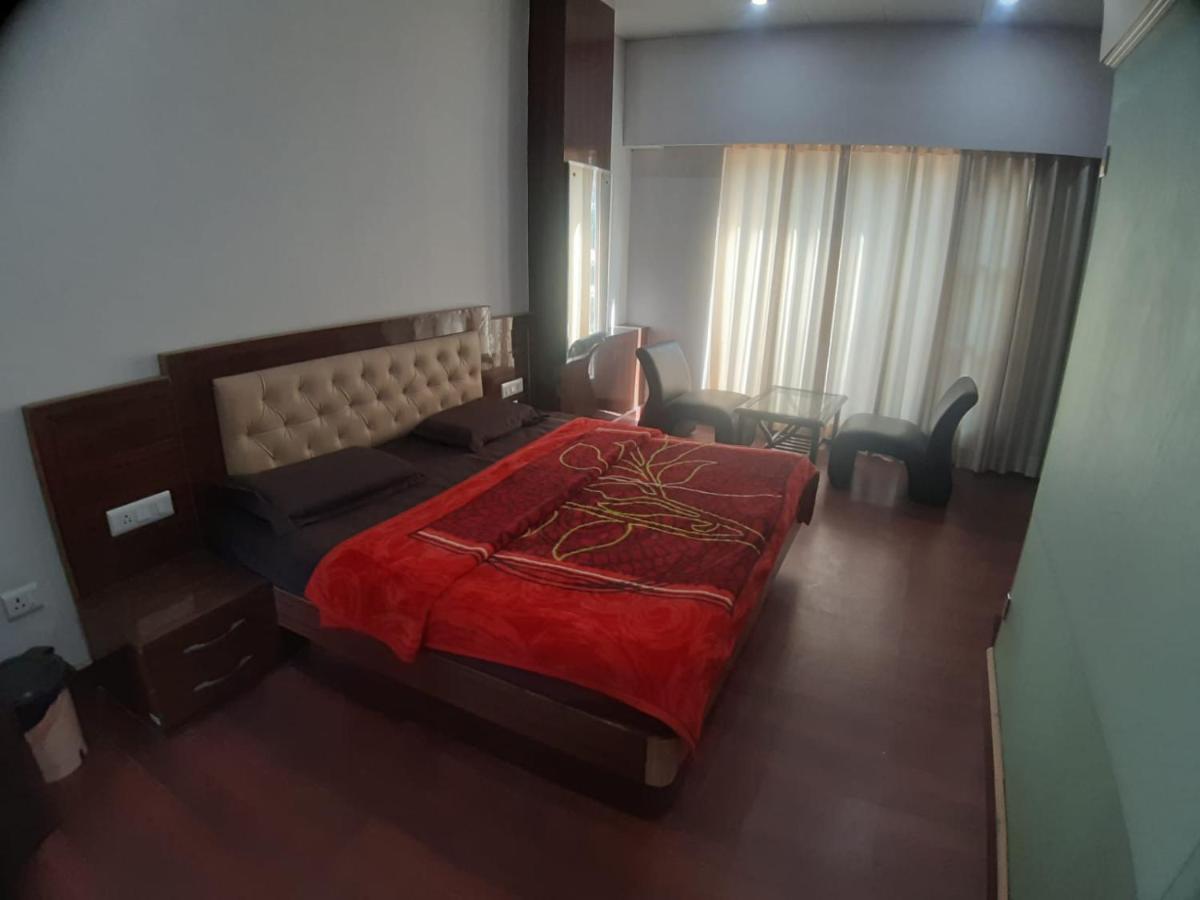 Destiny Hotel Solan Luaran gambar